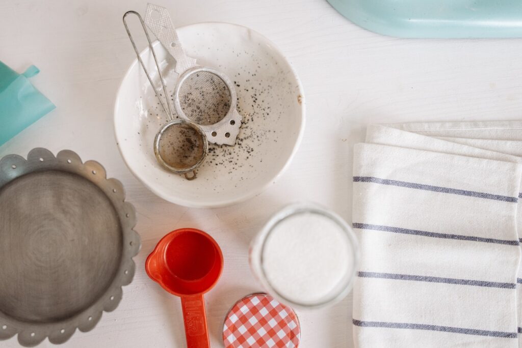 Measuring Cups and Spoons: The Key to Accurate and Perfect Recipes